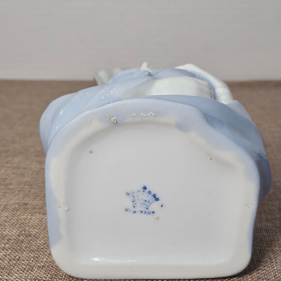 Madonna and Child Figurine Reginart Blue and White Porcelain Planter Mother Mary - Picture 5 of 11